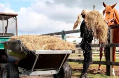 ATV tip-trailer med gasfjeder