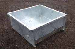 Galvaniseret foder- og vandtrug, 60 liter