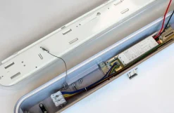 LED armatur 150 cm, 60 W