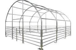Læskur, 6 x 6 x 3,7 m, med lukket front