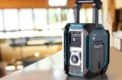 Makita byggepladsradio med Bluetooth