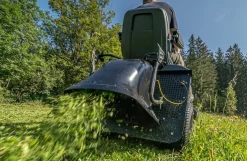 Oleo-Mac bagudkast til havetraktor