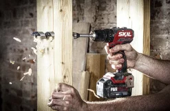 SKIL slagboremaskine 3075CA til 20V